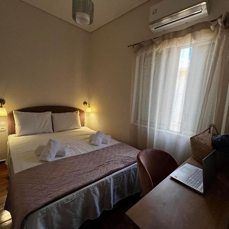 Thouria Agora Suites 1 Каламата Екстер'єр фото